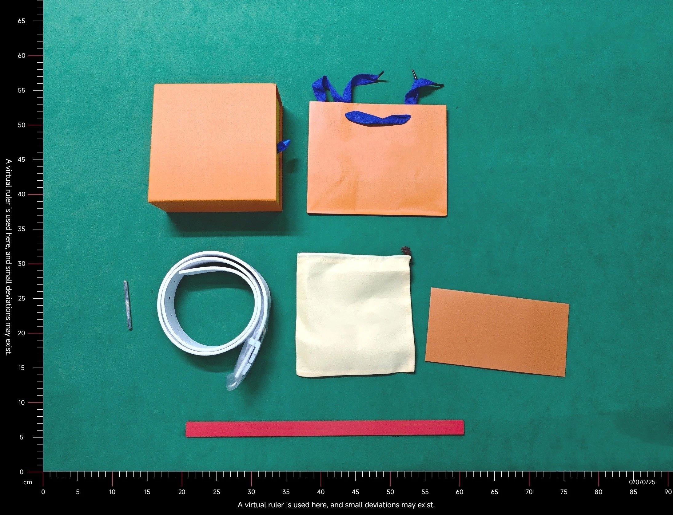 The belt has not changed, the protective map belt with box has been added