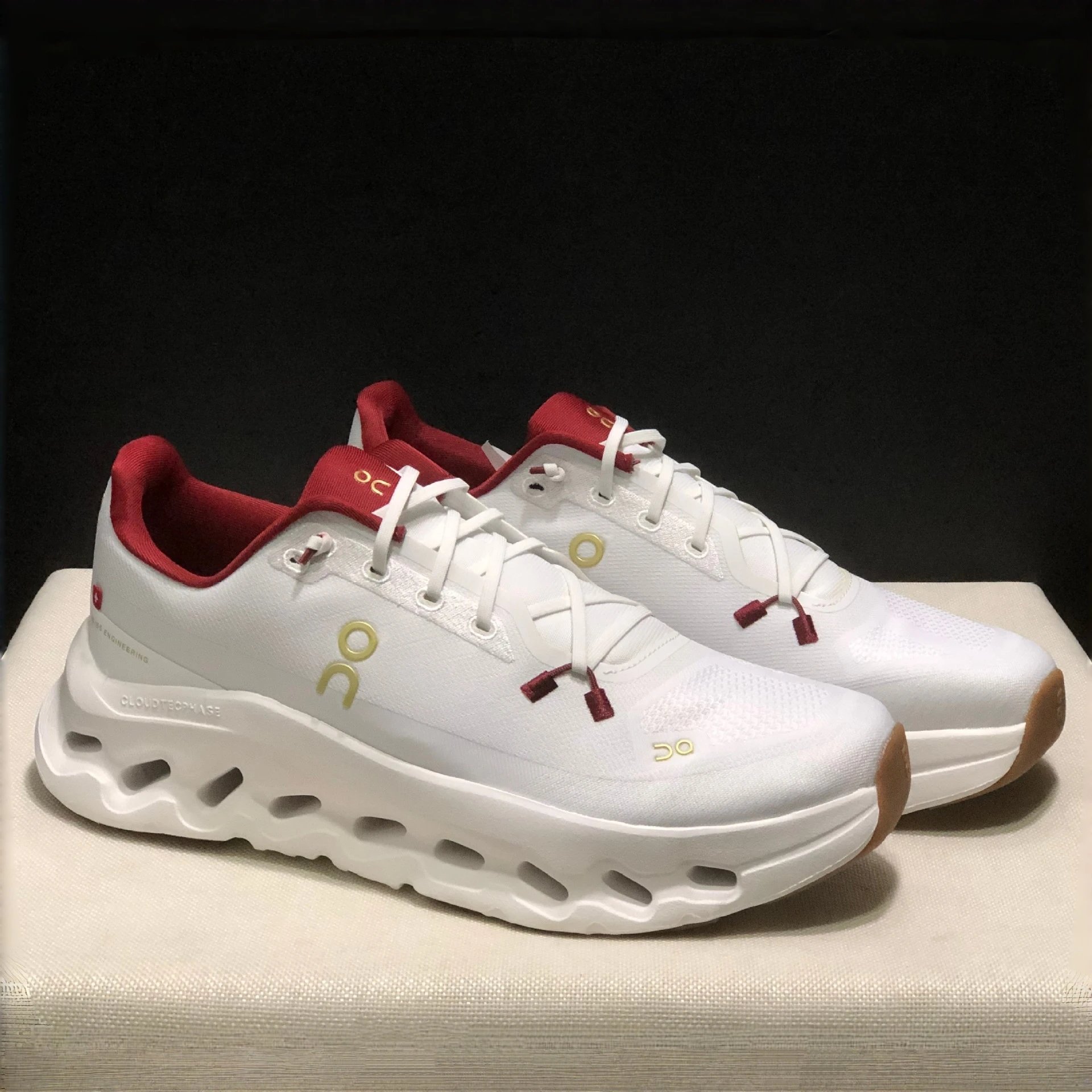 Cross-border trade on Putian shoes running Cloudtilt sports lightweight shock absorption and wear-resistant running shoes for men and women
