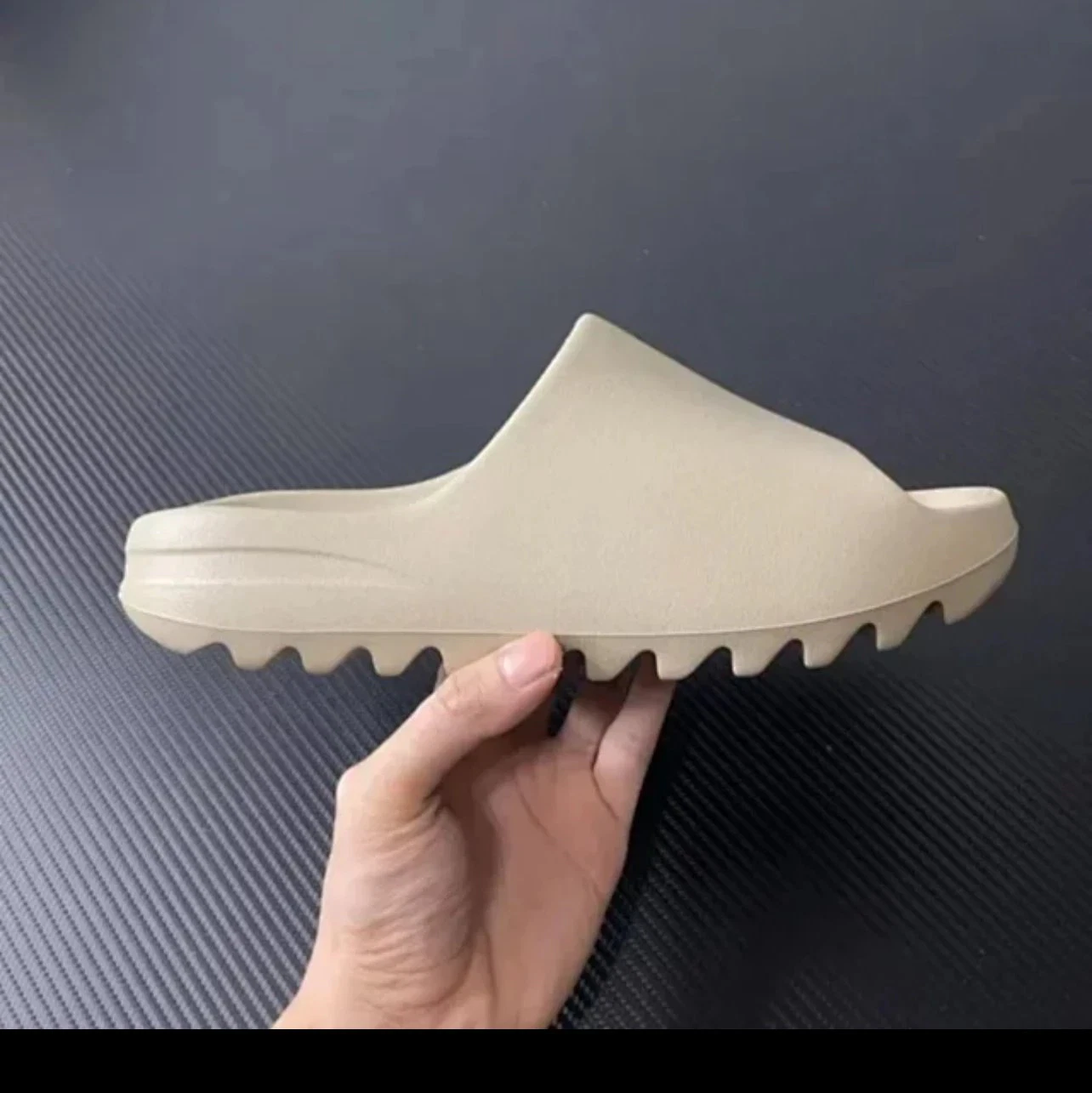 LW version B product defective product/YEEEEZY slippers no after-sales soft bag no box inventory small amount of latest inventory.
