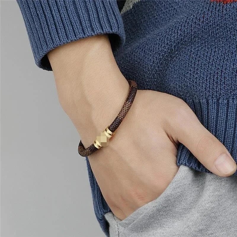 BRACELET WITH BOX