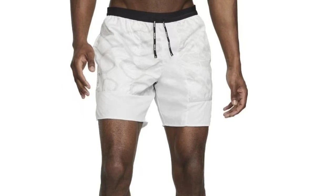 Nik Stride (Black and white) (no quality issues, no return, no exchange)