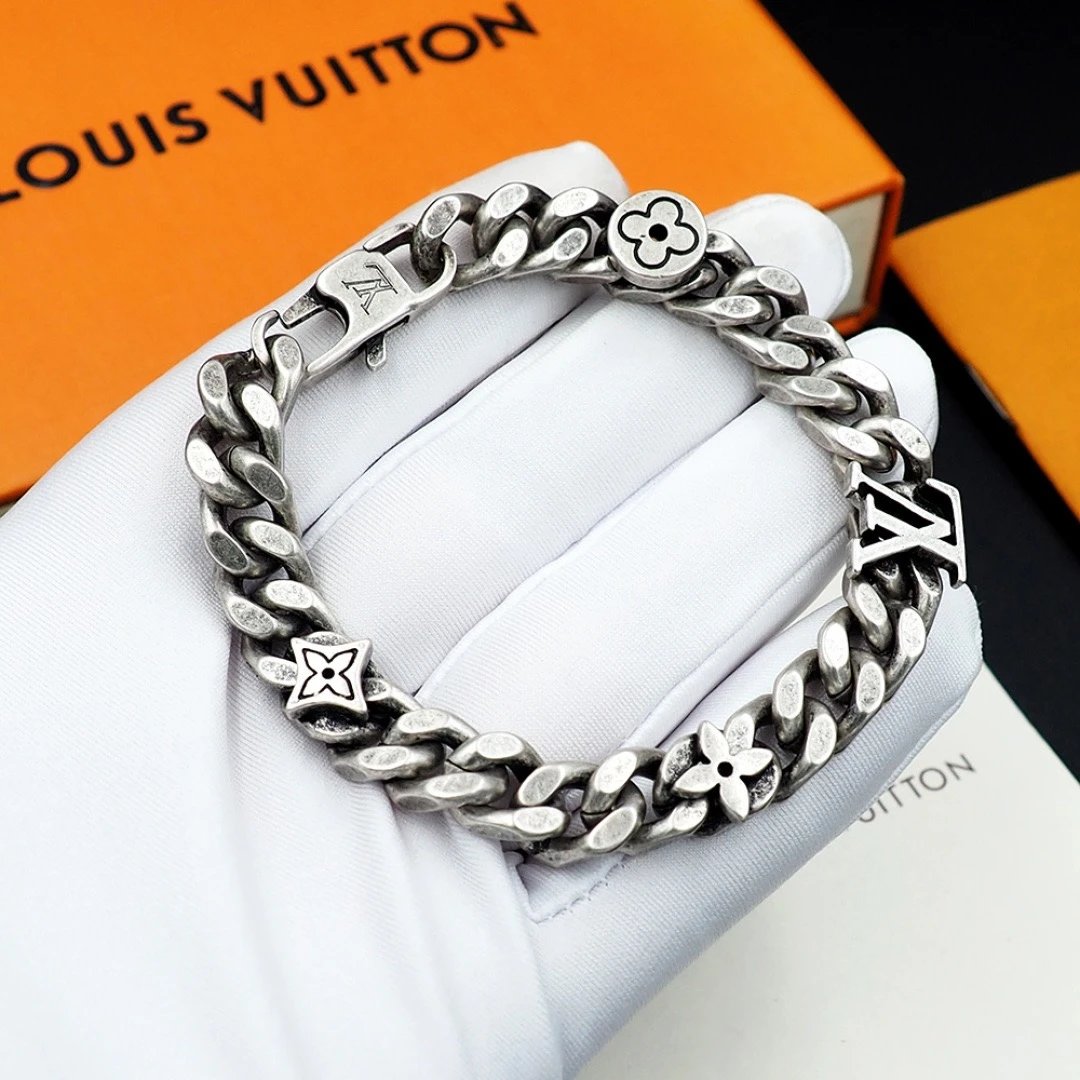 LYWD bracelet 1:1 Enter my store, View more 1000+ items