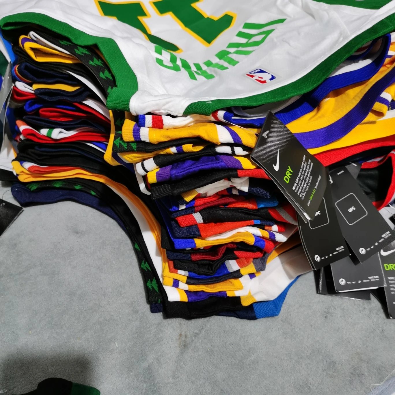 Hot press jerseys benefits, mixed styles, heat press jerseys, random, no refund, no exchange, don’t mind shooting