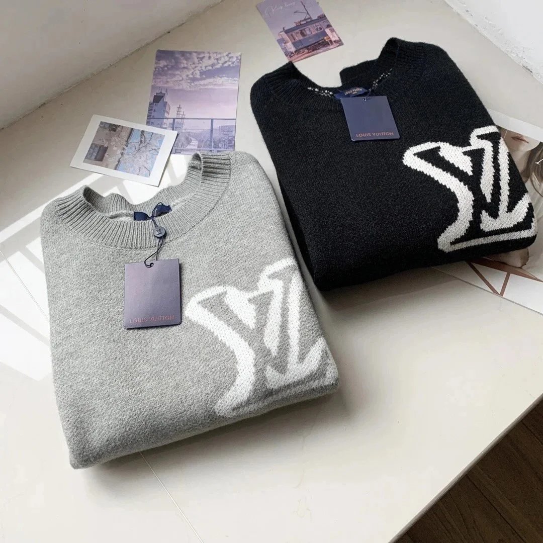 L = sweater (high quality)
