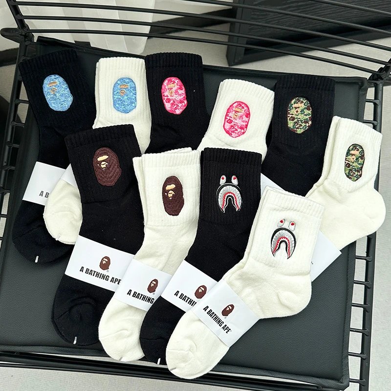 BAPE ape head mid-length men’s towel bottom socks ins trendy high-top sports women’s long tube embroidery white