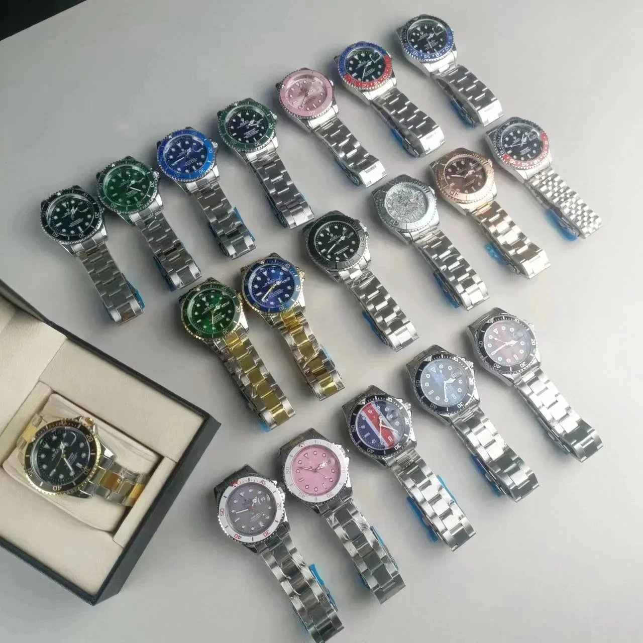 R watch low price version