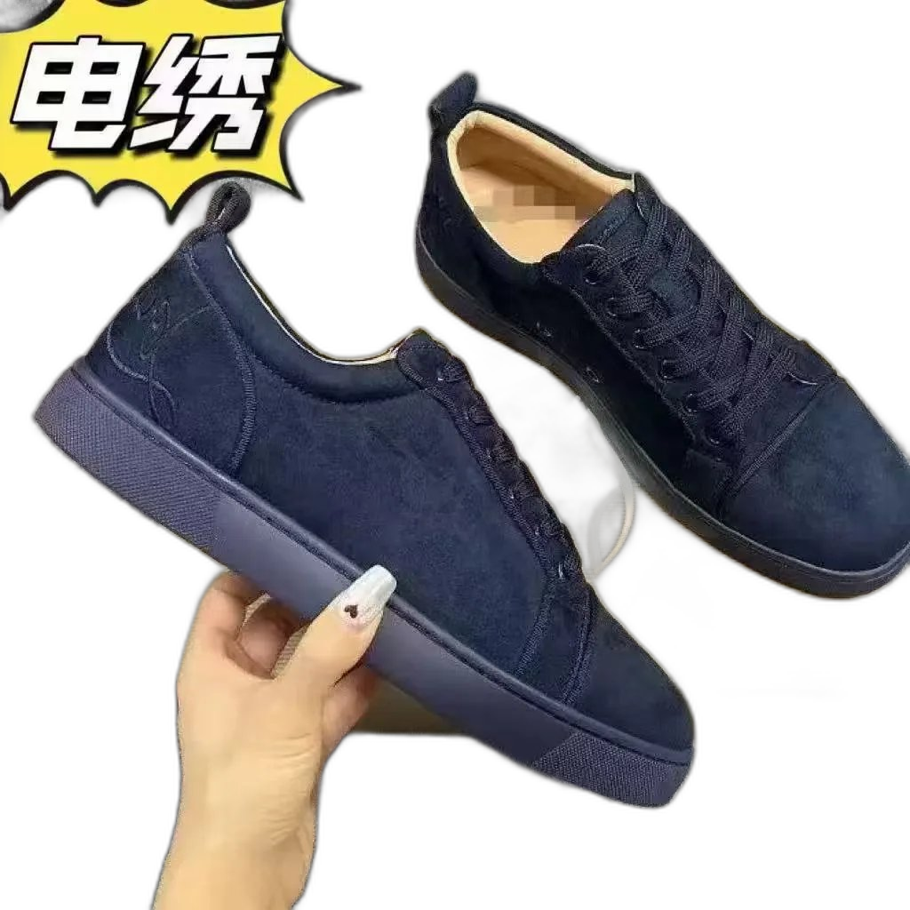 casual men’s shoe rivets