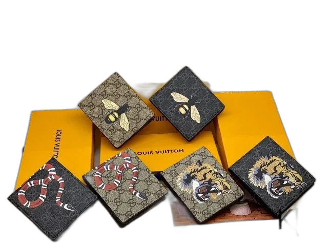 SK92-19497 Wallets